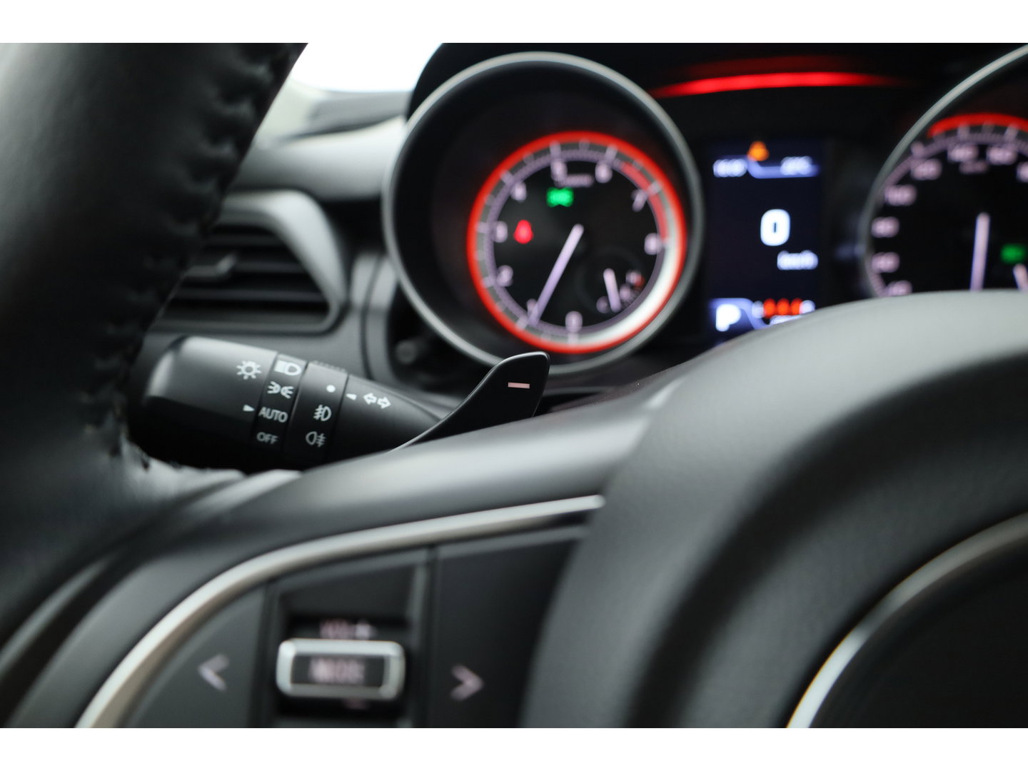 Suzuki Swift 1.2 Style Smart Hybrid | Camera | Adapt. Cruise | Dodehoek | Stoelverw. | NAV+Carplay | Keyless | PDC V