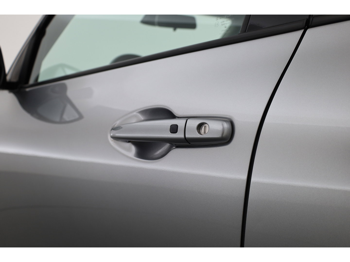 Suzuki Swift 1.2 Style Smart Hybrid | Camera | Adapt. Cruise | Dodehoek | Stoelverw. | NAV+Carplay | Keyless | PDC V