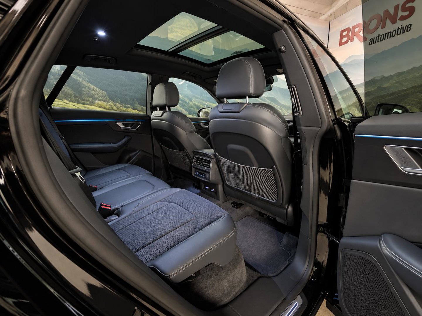 Audi Q8 55 TFSI e quattro Pro S-Line S-Line interieur l Luchtvering l Trekhaak l