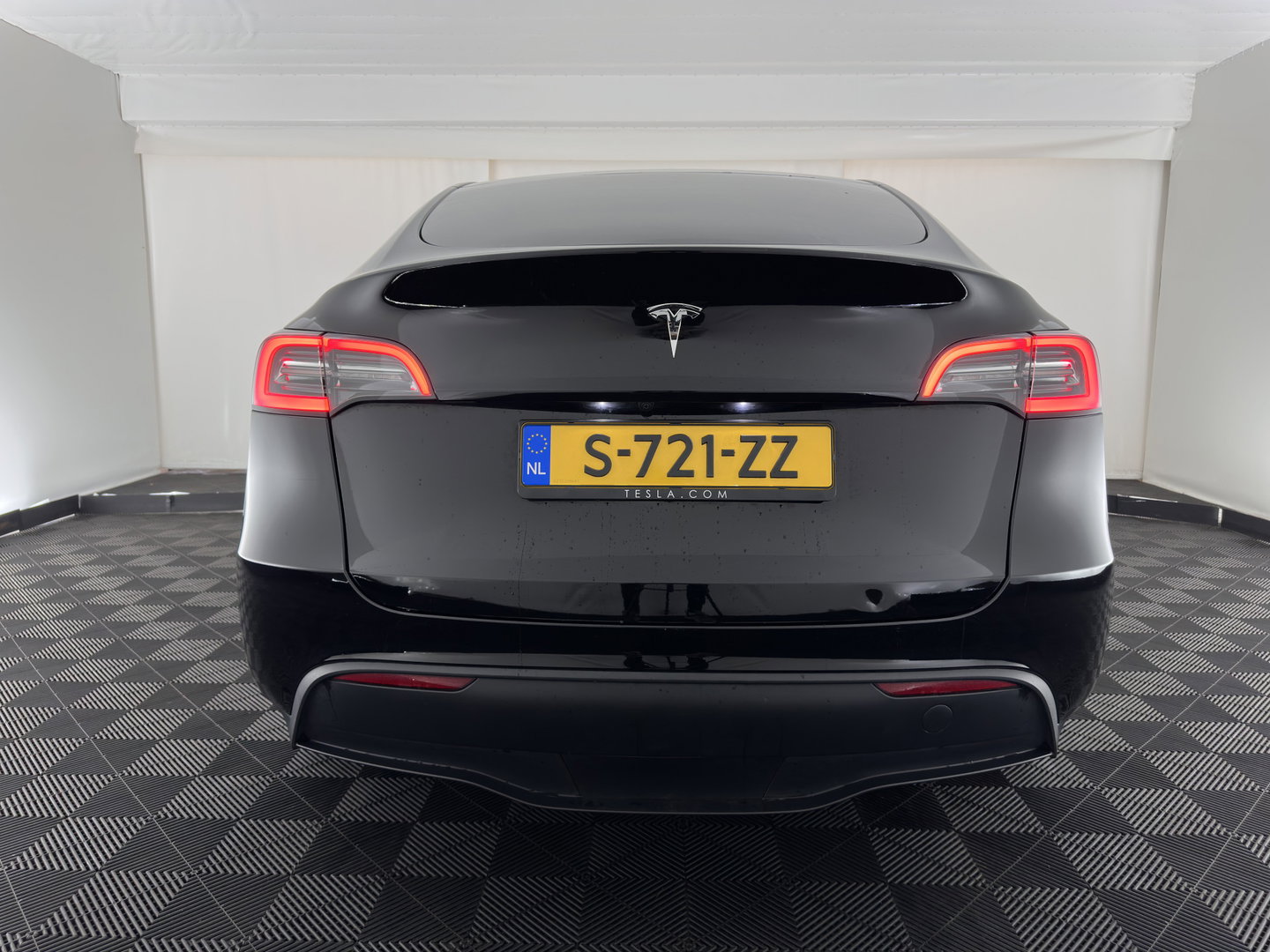 Tesla Model Y RWD 58 kWh [3-Fase-11kW] {SoH-89%} (INCL.BTW) Aut. *PANO | AUTO-PILOT | LEATHER | NAVI-FULLMAP | MATRIX-LED | KEYLESS | CAMERA | DAB+ | HEATED-COMFORTSEATS | PRIVACYGLASS | TOPVIEW | TOWBAR | 20''ALU*