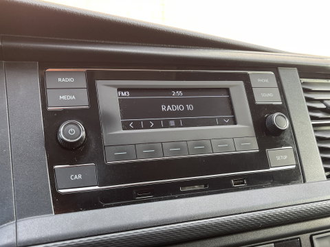 Volkswagen Transporter 2.0 TDI L1H1 28 | Trekhaak | Airconditioning | Bluetooth | Betonplex | Centrale Vergrendeling |