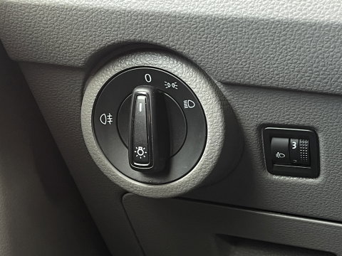 Volkswagen Transporter 2.0 TDI L1H1 28 | Trekhaak | Airconditioning | Bluetooth | Betonplex | Centrale Vergrendeling |