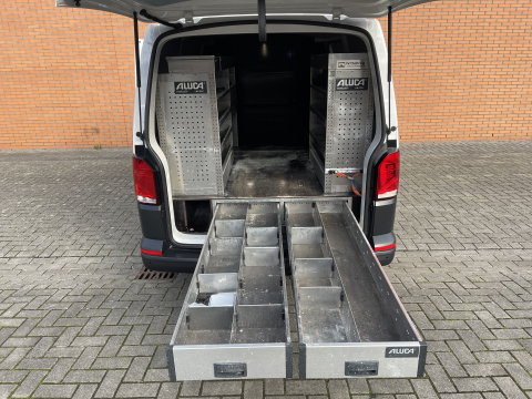 Volkswagen Transporter 2.0 TDI L1H1 28 | Trekhaak | Airconditioning | Bluetooth | Betonplex | Centrale Vergrendeling |