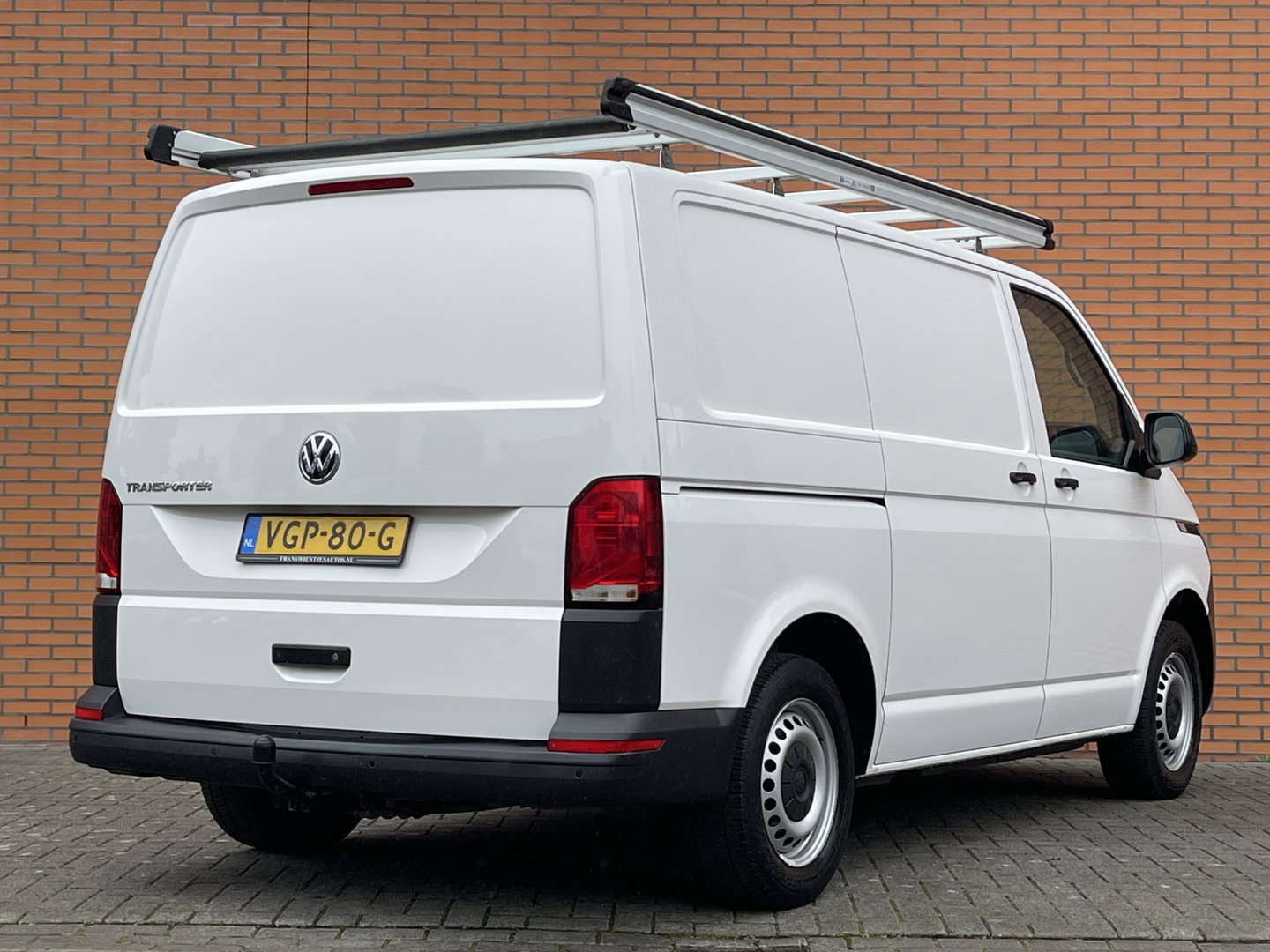Volkswagen Transporter 2.0 TDI L1H1 28 | Trekhaak | Airconditioning | Bluetooth | Betonplex | Centrale Vergrendeling |