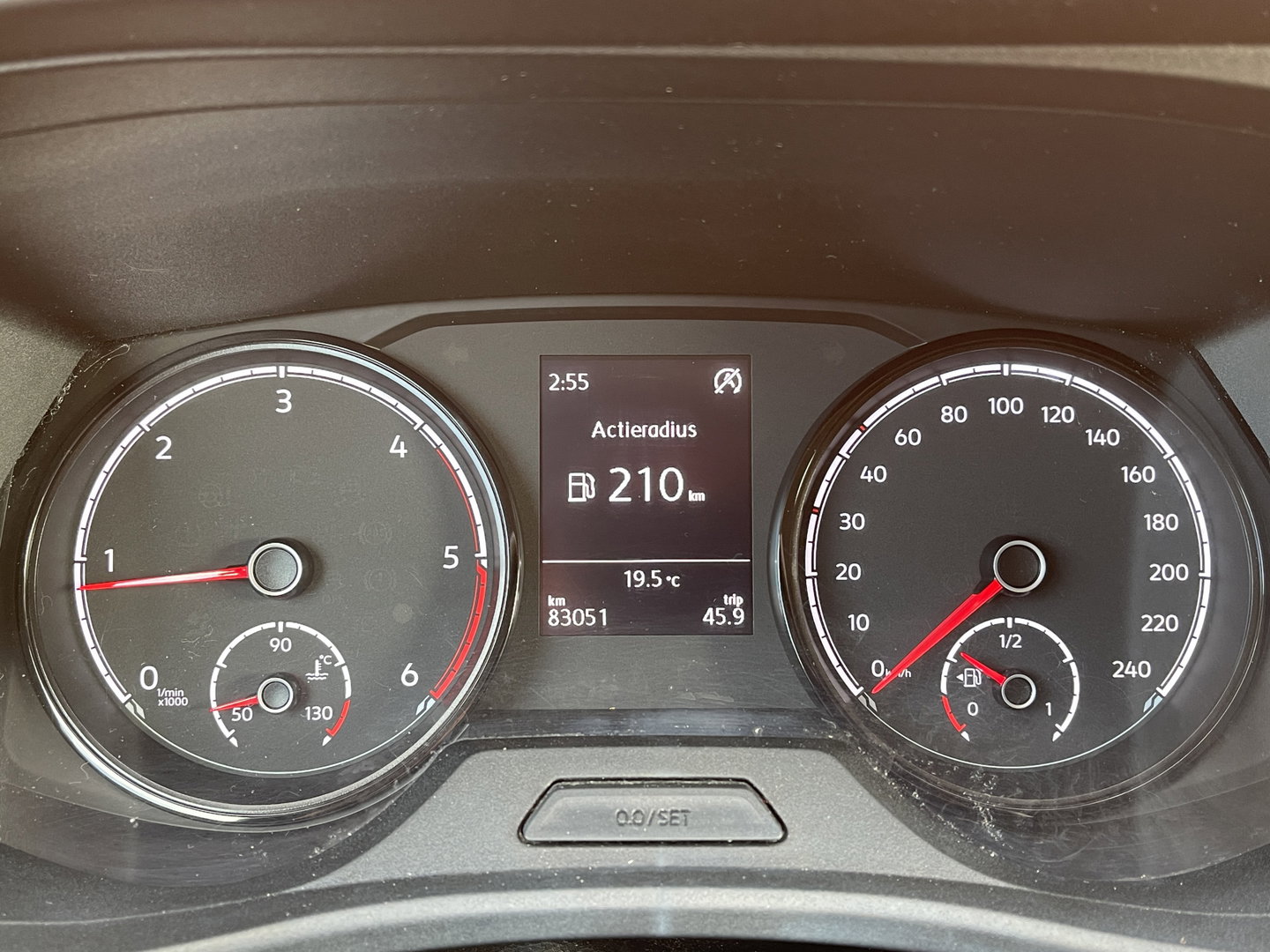 Volkswagen Transporter 2.0 TDI L1H1 28 | Trekhaak | Airconditioning | Bluetooth | Betonplex | Centrale Vergrendeling |