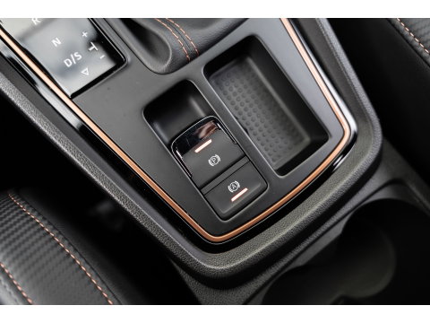 SEAT Leon ST 2.0 TSI 4DRIVE CUPRA R CARBON BREMBO BEATS