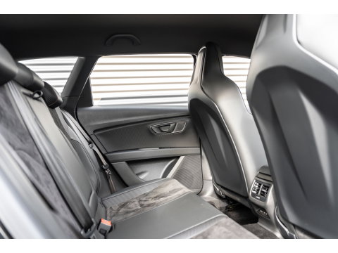 SEAT Leon ST 2.0 TSI 4DRIVE CUPRA R CARBON BREMBO BEATS