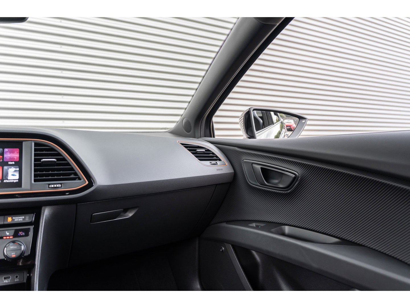 SEAT Leon ST 2.0 TSI 4DRIVE CUPRA R CARBON BREMBO BEATS