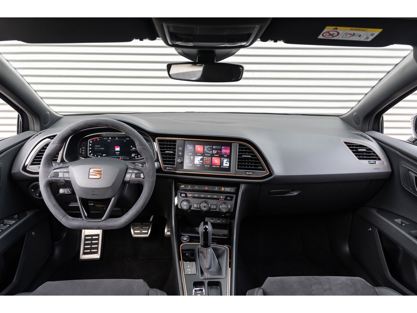 SEAT Leon ST 2.0 TSI 4DRIVE CUPRA R CARBON BREMBO BEATS