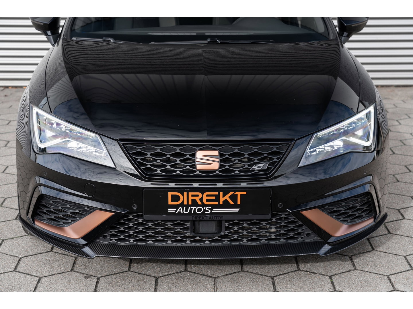 SEAT Leon ST 2.0 TSI 4DRIVE CUPRA R CARBON BREMBO BEATS