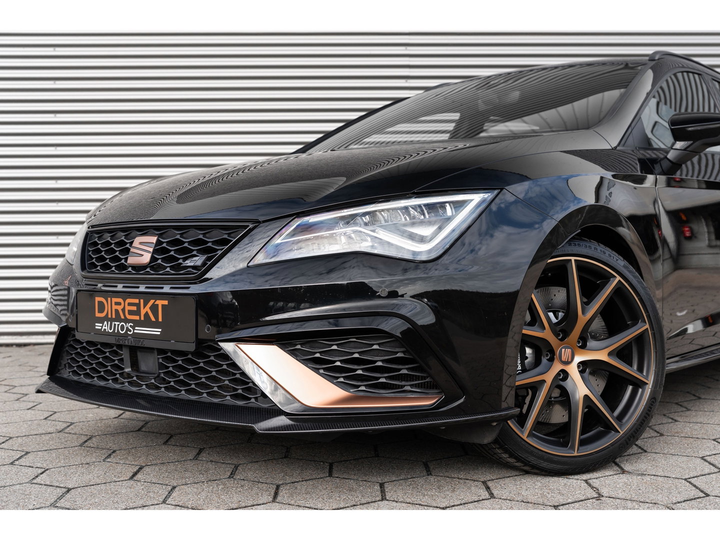 SEAT Leon ST 2.0 TSI 4DRIVE CUPRA R CARBON BREMBO BEATS