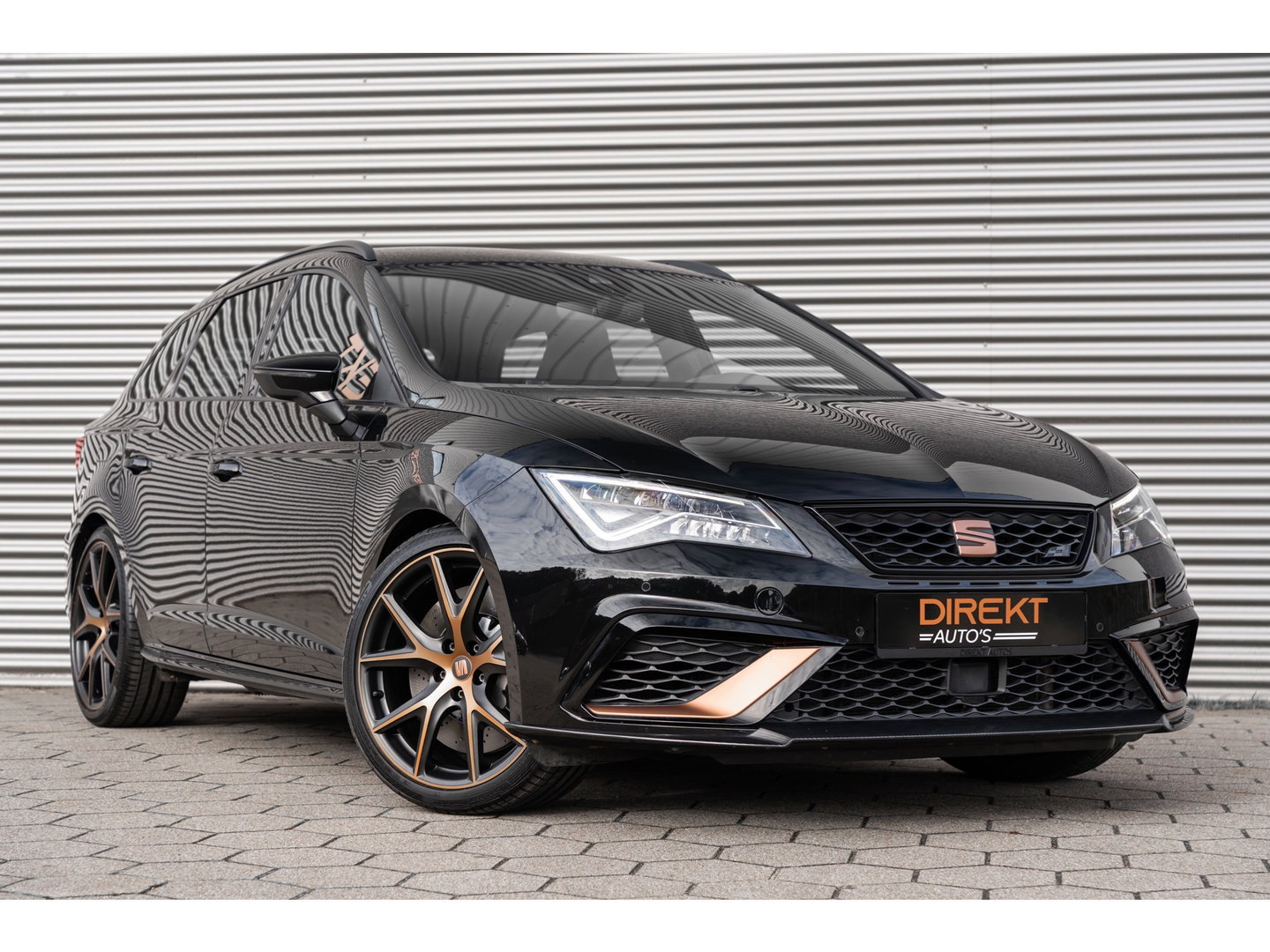 SEAT Leon ST 2.0 TSI 4DRIVE CUPRA R CARBON BREMBO BEATS