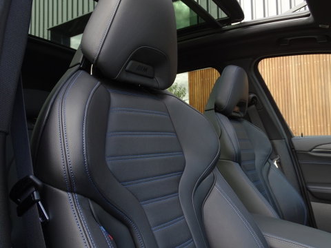 BMW X3 30e X-Drive 292PK M-Sport / M-Stoel / Harman Kardon / 360° / Laser / Pano