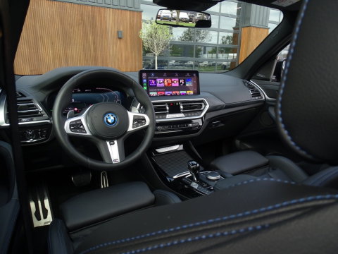BMW X3 30e X-Drive 292PK M-Sport / M-Stoel / Harman Kardon / 360° / Laser / Pano