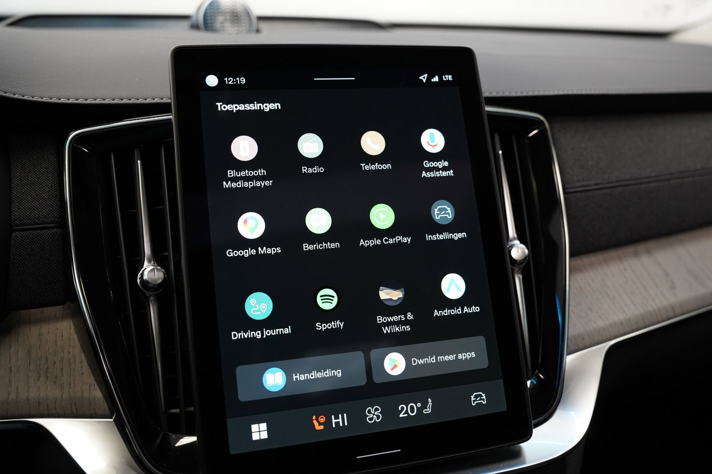 Volvo XC90 2.0 T8 Plug-in hybrid AWD Ultra Dark Panoramadak Bowers & Wilkins Leder Memory 360 Camera 7 Persoons