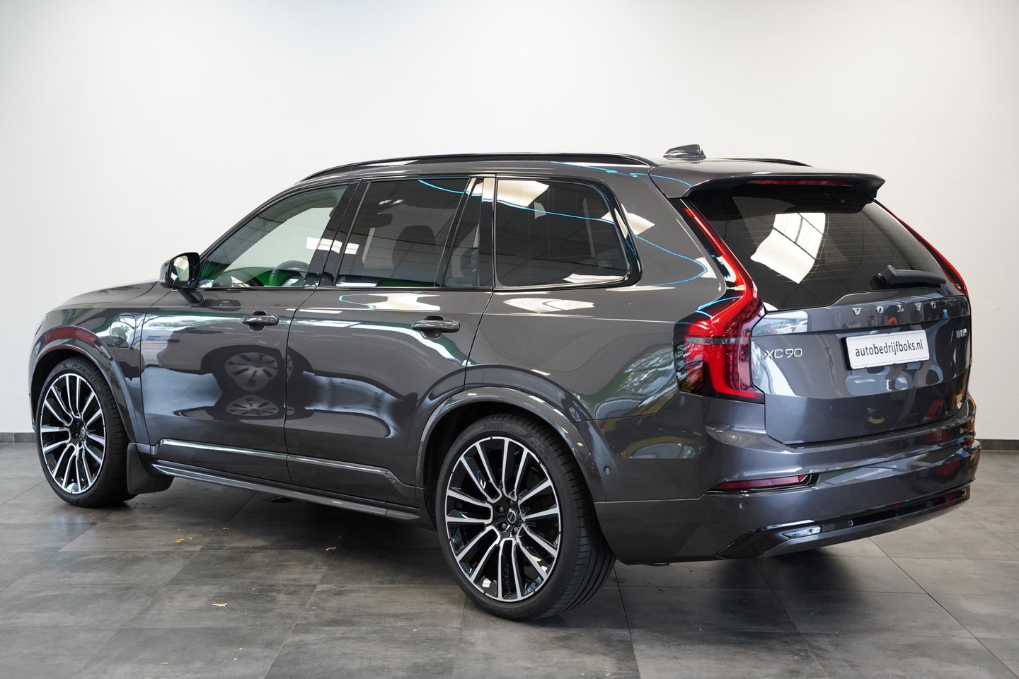 Volvo XC90 2.0 T8 Plug-in hybrid AWD Ultra Dark Panoramadak Bowers & Wilkins Leder Memory 360 Camera 7 Persoons