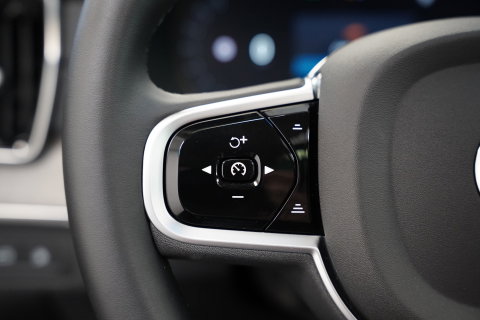Volvo XC90 2.0 T8 Plug-in hybrid AWD Ultra Dark Panoramadak Bowers & Wilkins Leder Memory 360 Camera 7 Persoons