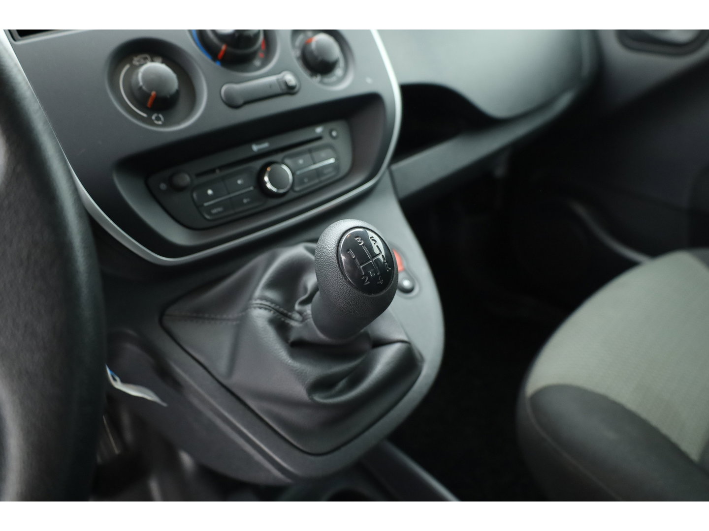 Renault Kangoo 1.5 dCi 75 Energy Comfort Compact Rijklaar !! | Weinig kilometers | Parkeersensoren | Achterklep
