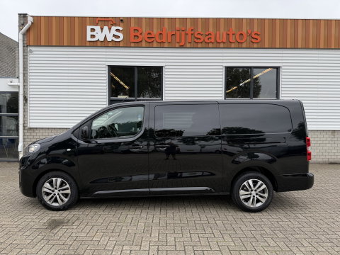 Peugeot Expert 2.0 BlueHDI 177pk automaat S&S L3H1 DC 5 persoons / vaste prijs rijklaar € 27.950 ex btw / lease vanaf € 456 / dubbele schuifdeur / euro 6 / bpm vrij / airco / cruise / navi / trekhaak !
