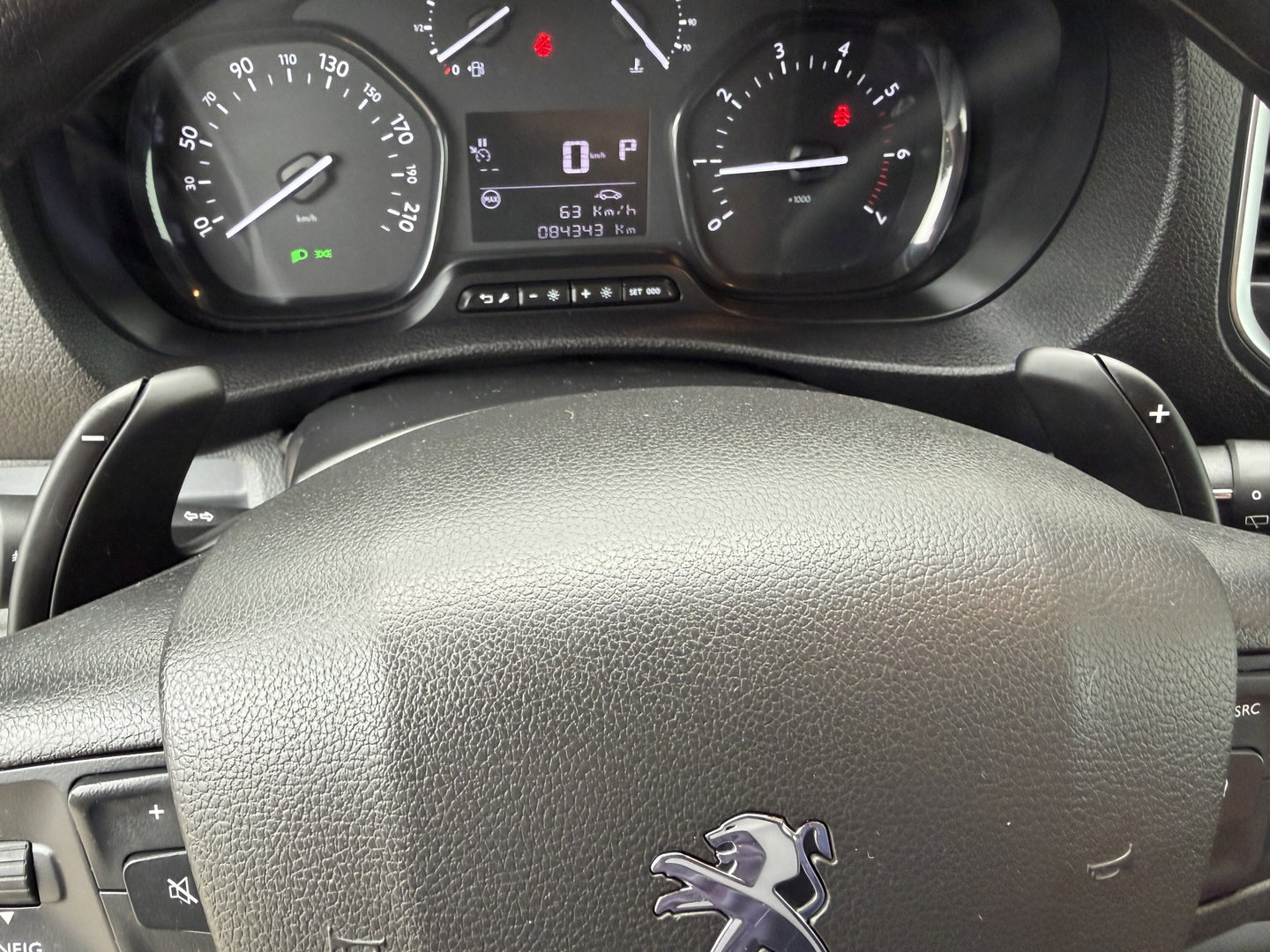 Peugeot Expert 2.0 BlueHDI 177pk automaat S&S L3H1 DC 5 persoons / vaste prijs rijklaar € 27.950 ex btw / lease vanaf € 456 / dubbele schuifdeur / euro 6 / bpm vrij / airco / cruise / navi / trekhaak !
