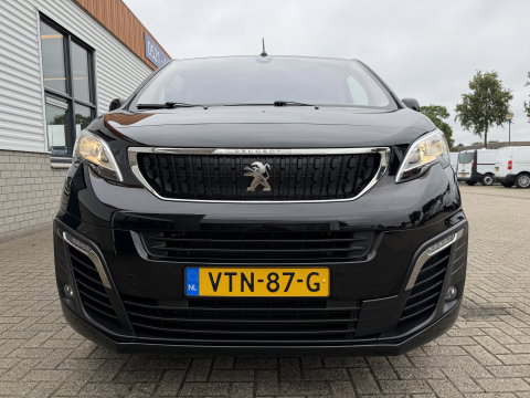Peugeot Expert 2.0 BlueHDI 177pk automaat S&S L3H1 DC 5 persoons / vaste prijs rijklaar € 27.950 ex btw / lease vanaf € 456 / dubbele schuifdeur / euro 6 / bpm vrij / airco / cruise / navi / trekhaak !