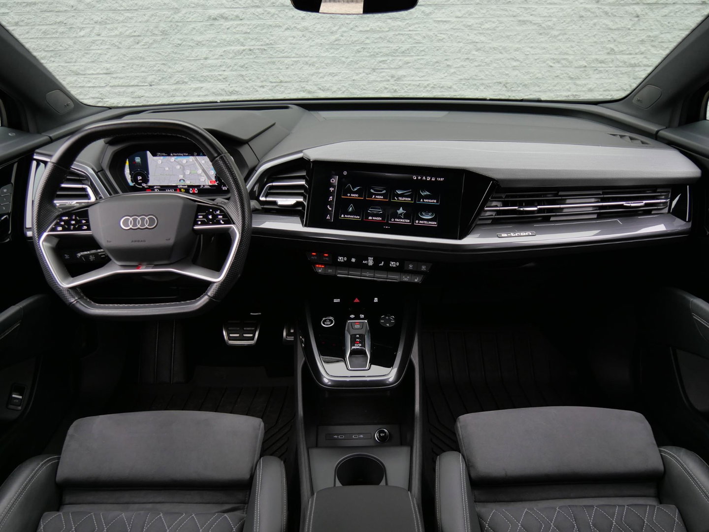 Audi Q4 Sportback e-tron 40 S-EDITION/ ELEKT. STOELEN/ BLINDSPOT/ HEAD-UP/ SONOS AUDIO/ SOH 95%