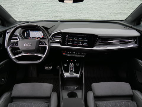 Audi Q4 Sportback e-tron 40 S-EDITION/ ELEKT. STOELEN/ BLINDSPOT/ HEAD-UP/ SONOS AUDIO/ SOH 95%