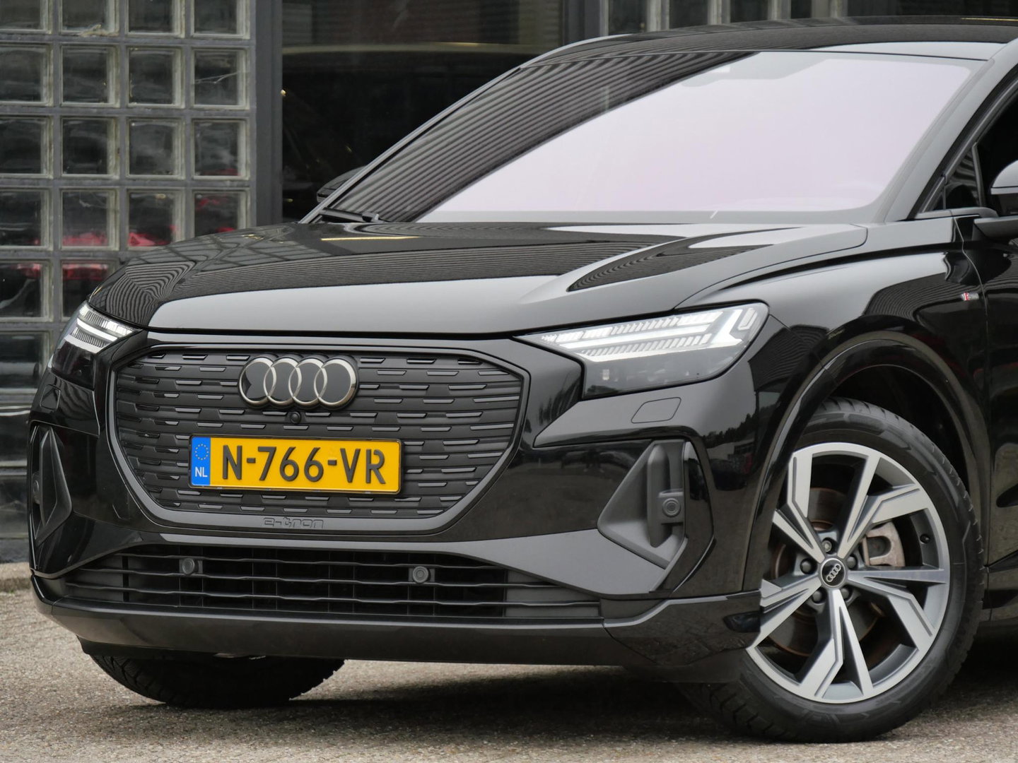 Audi Q4 Sportback e-tron 40 S-EDITION/ ELEKT. STOELEN/ BLINDSPOT/ HEAD-UP/ SONOS AUDIO/ SOH 95%