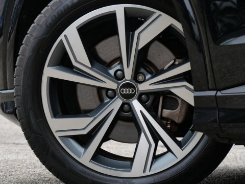 Audi Q4 Sportback e-tron 40 S-EDITION/ ELEKT. STOELEN/ BLINDSPOT/ HEAD-UP/ SONOS AUDIO/ SOH 95%