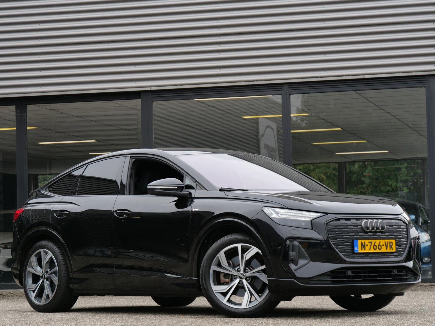 Audi Q4 Sportback e-tron 40 S-EDITION/ ELEKT. STOELEN/ BLINDSPOT/ HEAD-UP/ SONOS AUDIO/ SOH 95%