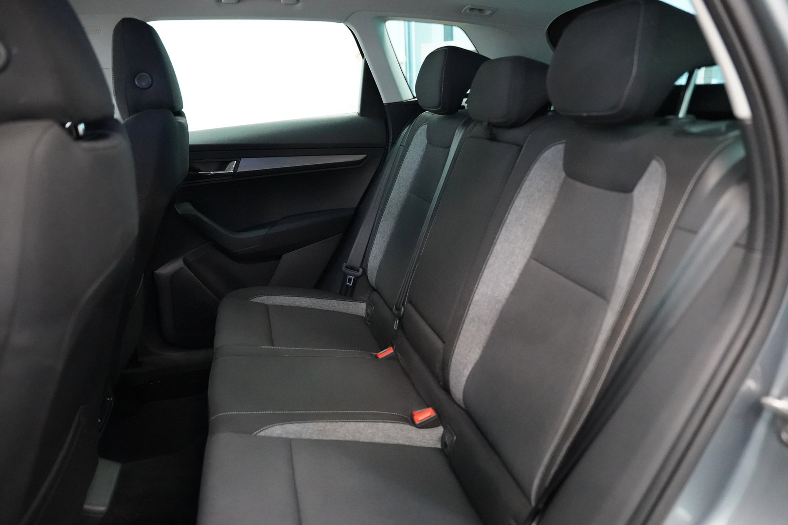 Škoda Karoq 1.6 TDI Style Business Cruise/Climate VCP Carplay Navi Automaat