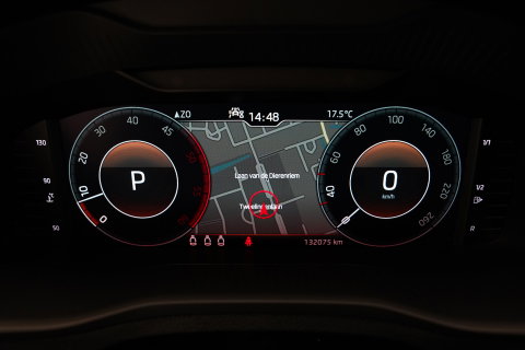 Škoda Karoq 1.6 TDI Style Business Cruise/Climate VCP Carplay Navi Automaat