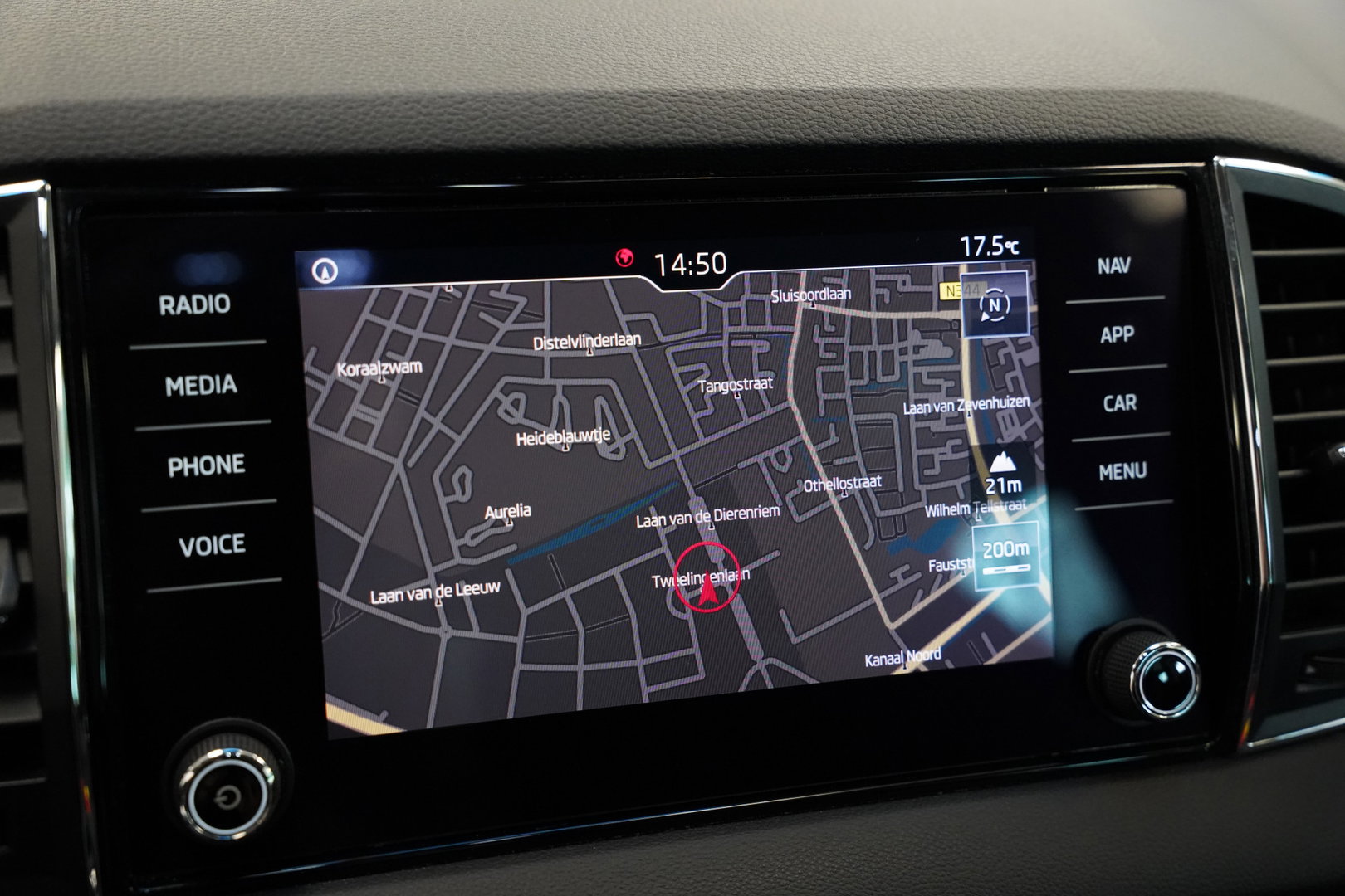 Škoda Karoq 1.6 TDI Style Business Cruise/Climate VCP Carplay Navi Automaat