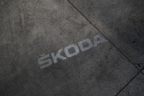 Škoda Karoq 1.6 TDI Style Business Cruise/Climate VCP Carplay Navi Automaat