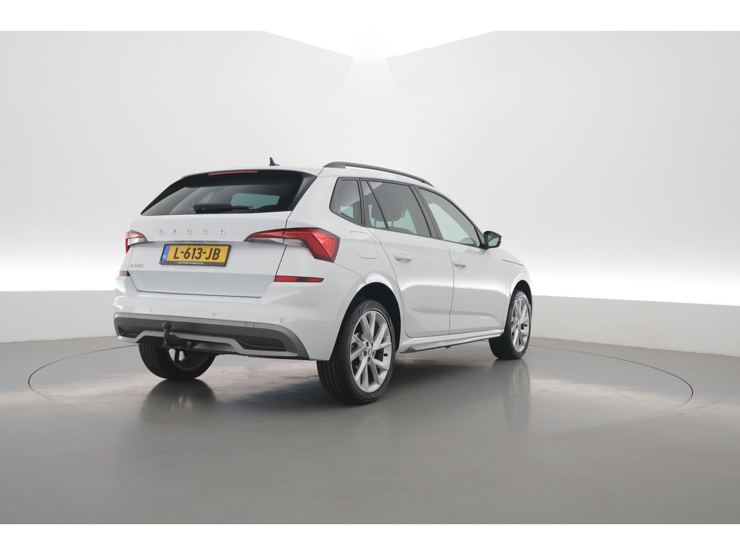 Škoda Kamiq 1.5 TSI ACT Business Edition DSG 150pk | Trekhaak | Apple CarPlay | Stoelverw. | All Seasons | Keyless | PDC A