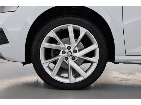 Škoda Kamiq 1.5 TSI ACT Business Edition DSG 150pk | Trekhaak | Apple CarPlay | Stoelverw. | All Seasons | Keyless | PDC A
