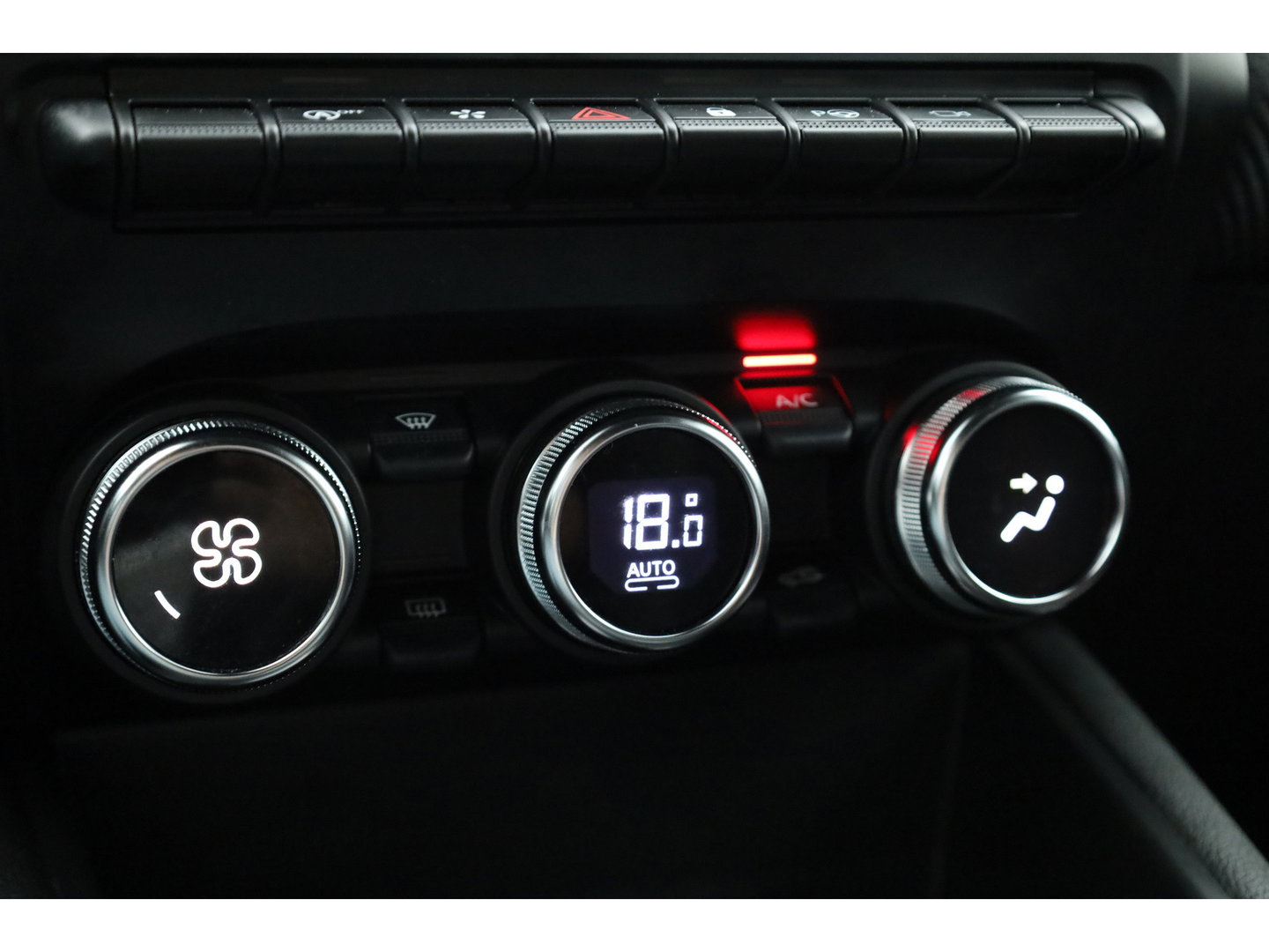 Renault Captur 1.3 mild hybrid 160 R.S. Line | Rijklaar! | Adapt. Cruise | 360cam | Apple Carplay | Navi | Keyless | Park Assist | Dodehoekdet.