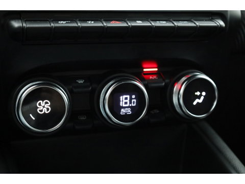 Renault Captur 1.3 mild hybrid 160 R.S. Line | Rijklaar! | Adapt. Cruise | 360cam | Apple Carplay | Navi | Keyless | Park Assist | Dodehoekdet.