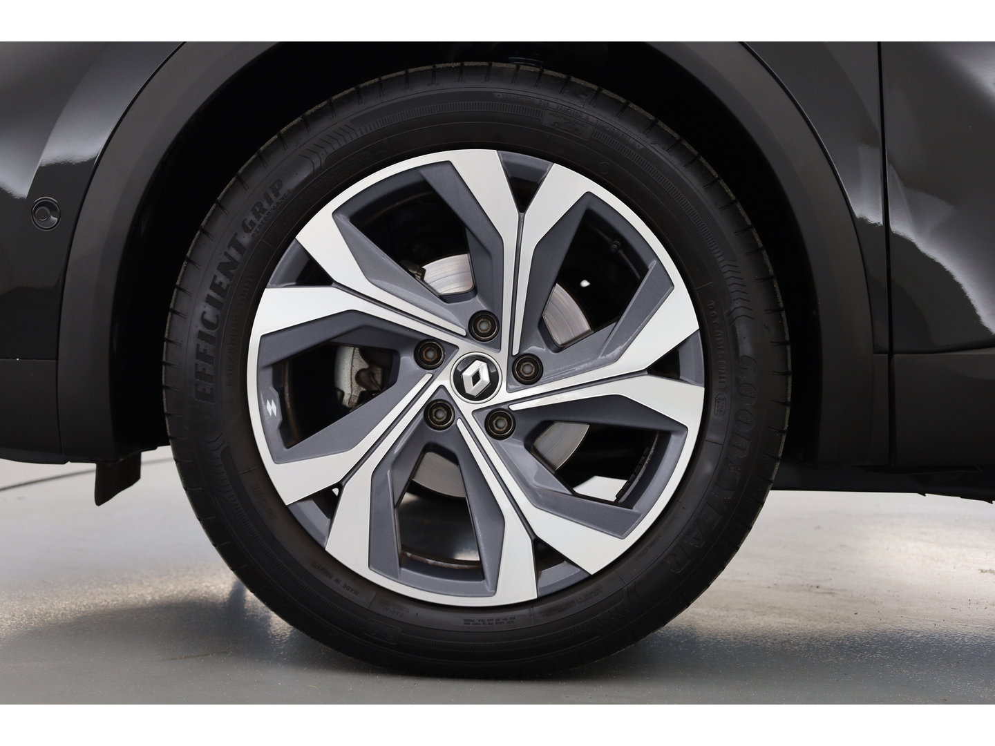 Renault Captur 1.3 mild hybrid 160 R.S. Line | Rijklaar! | Adapt. Cruise | 360cam | Apple Carplay | Navi | Keyless | Park Assist | Dodehoekdet.