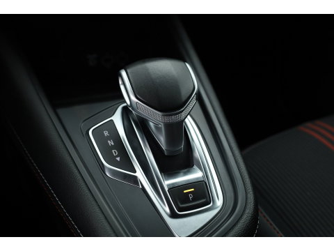 Renault Captur 1.3 mild hybrid 160 R.S. Line | Rijklaar! | Adapt. Cruise | 360cam | Apple Carplay | Navi | Keyless | Park Assist | Dodehoekdet.