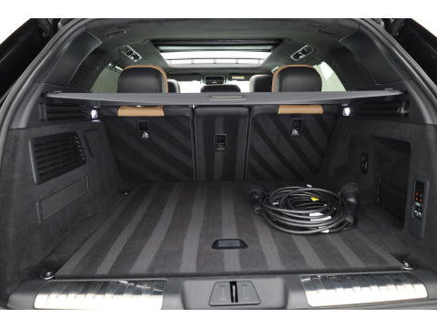 Land Rover Range Rover Sport P550e Autobiography PHEV | Achterasbesturing | Luchtvering | Black Pack | Massage + Ventilatie | Elek. Trekhaak | Comfort Pack| 23'' |