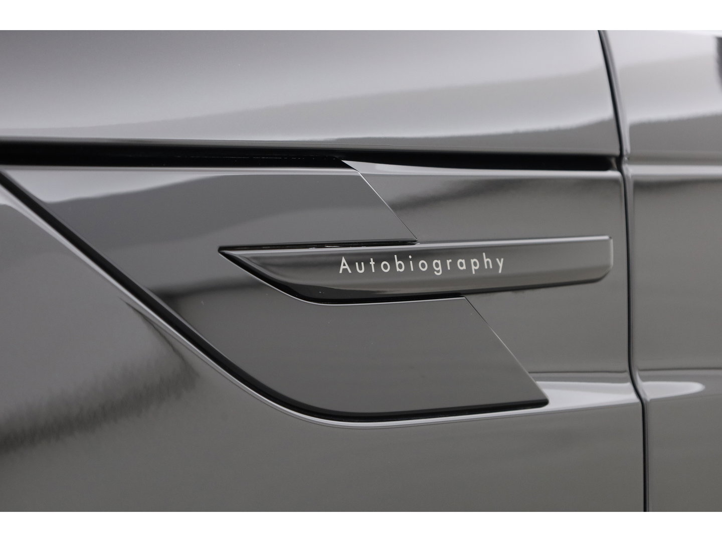 Land Rover Range Rover Sport P550e Autobiography PHEV | Achterasbesturing | Luchtvering | Black Pack | Massage + Ventilatie | Elek. Trekhaak | Comfort Pack| 23'' |