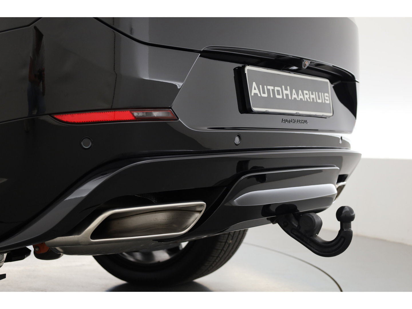 Land Rover Range Rover Sport P550e Autobiography PHEV | Achterasbesturing | Luchtvering | Black Pack | Massage + Ventilatie | Elek. Trekhaak | Comfort Pack| 23'' |