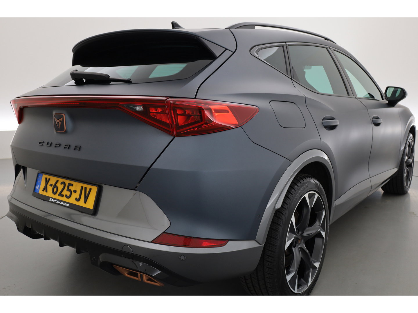 CUPRA Formentor 1.4 e-Hybrid VZ Performance | Rijklaar! | Adapt. Cruise | Camera + PDC | Stoel- Stuurverw. | All Season | 19'' | Navi