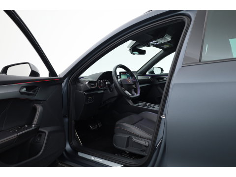 CUPRA Formentor 1.4 e-Hybrid VZ Performance | Rijklaar! | Adapt. Cruise | Camera + PDC | Stoel- Stuurverw. | All Season | 19'' | Navi