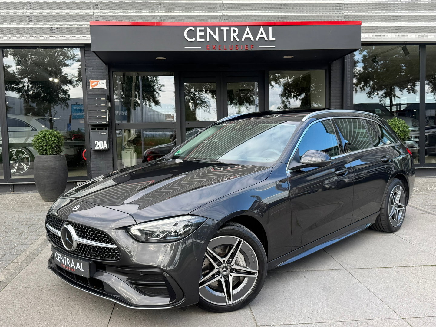 Mercedes-Benz C-Klasse Estate 300 e AMG Line 313PK Pano|Carplay|ACC|Hud|360Camera|Led
