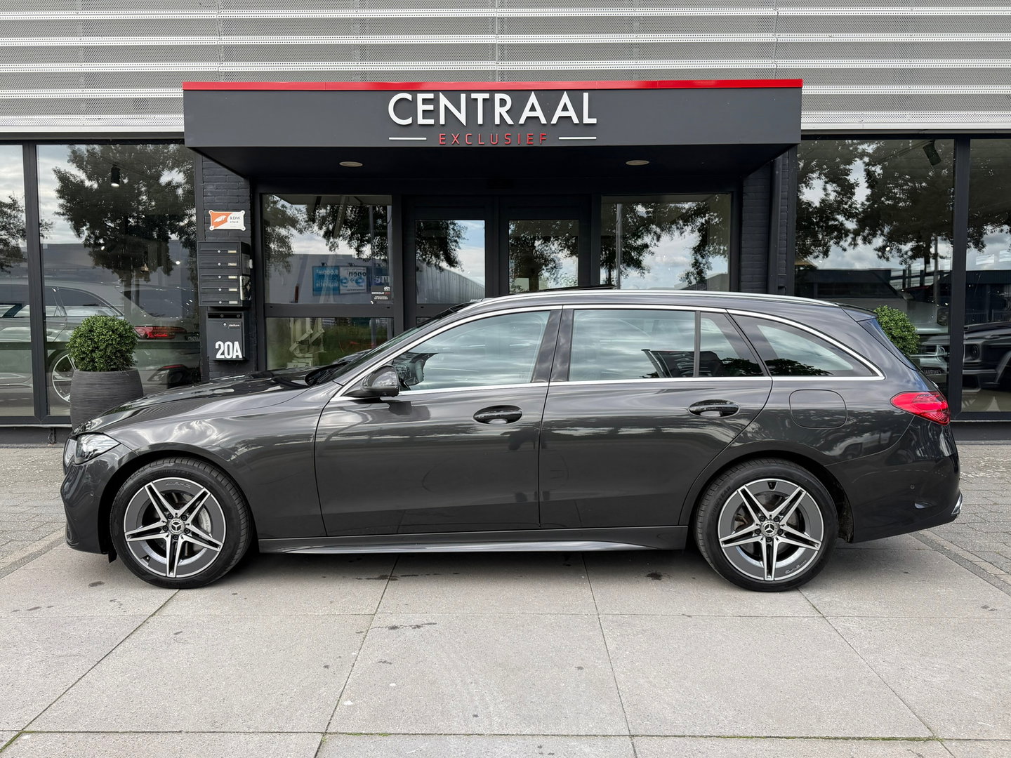 Mercedes-Benz C-Klasse Estate 300 e AMG Line 313PK Pano|Carplay|ACC|Hud|360Camera|Led