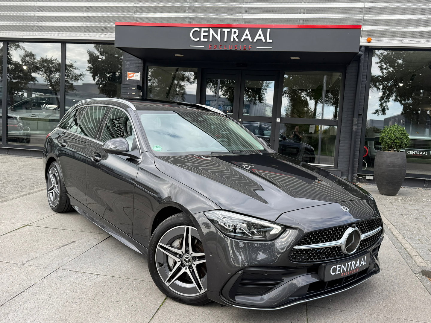Mercedes-Benz C-Klasse Estate 300 e AMG Line 313PK Pano|Carplay|ACC|Hud|360Camera|Led