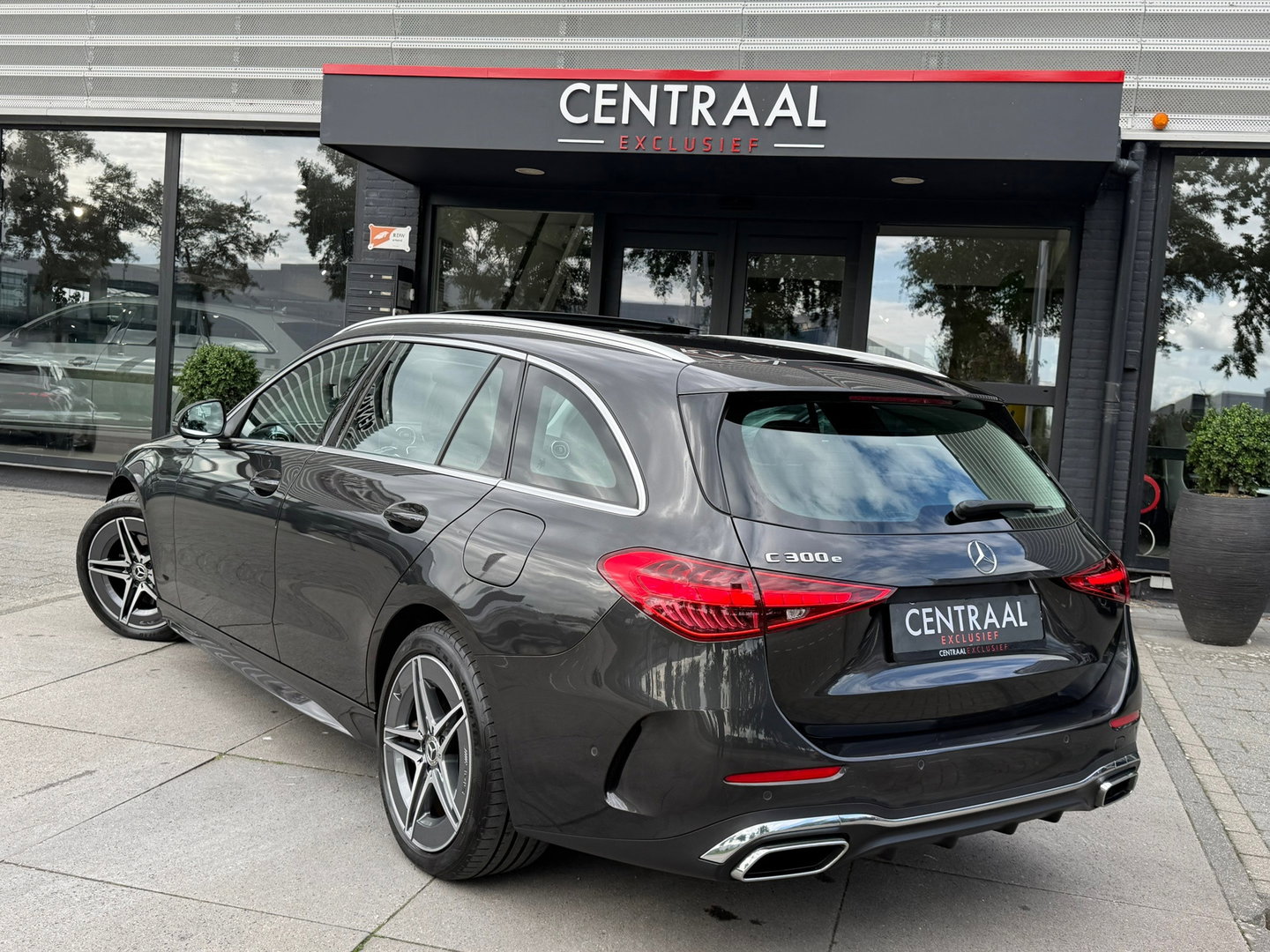 Mercedes-Benz C-Klasse Estate 300 e AMG Line 313PK Pano|Carplay|ACC|Hud|360Camera|Led
