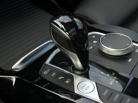 BMW X3 30e X-Drive 292PK M-Sport / M-Stoel / Harman Kardon / 360° / Laser / Pano